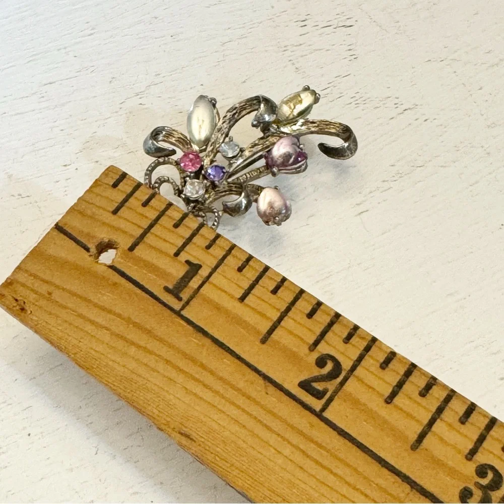 Vintage 1950s Silver ToneP Faux Pearl Rhinestone Flower Bouquet Brooch
